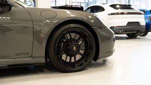 Porsche 911 Targa 4 GTS PDK - Foto 58