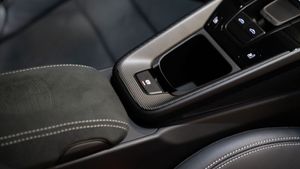 Porsche 911 Targa 4 GTS PDK - Foto 34