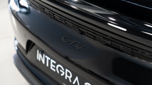 Porsche 718 CAYMAN GT4 - Foto 49