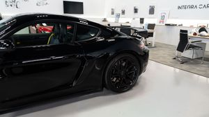 Porsche 718 CAYMAN GT4 - Foto 41