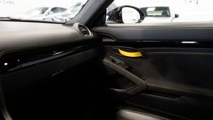 Porsche 718 CAYMAN GT4 - Foto 47