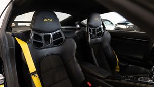 Porsche 718 CAYMAN GT4 - Foto 25