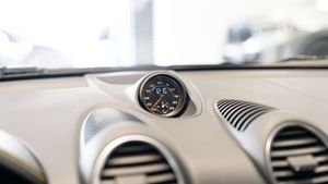 Porsche 718 CAYMAN GT4 - Foto 32