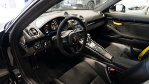 Porsche 718 CAYMAN GT4 - Foto 18