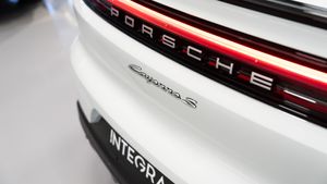 Porsche Cayenne S COUPE E-HYBRID - Foto 53