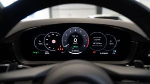 Porsche Cayenne S Coupe E-hybrid - Foto 13