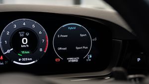 Porsche Cayenne S Coupe E-hybrid - Foto 18