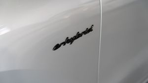 Porsche Cayenne Coupe E-hybrid - Foto 47