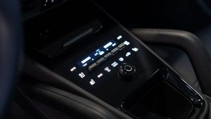 Porsche Cayenne Coupe E-hybrid - Foto 15