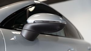 Porsche Cayenne Coupe E-hybrid - Foto 48