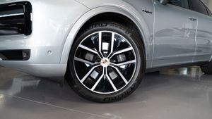 Porsche Cayenne Coupe E-hybrid - Foto 39