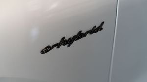 Porsche Cayenne Coupe E-hybrid - Foto 40