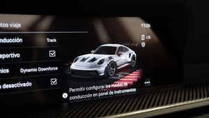 Porsche 911 992 GT3 RS - Foto 32