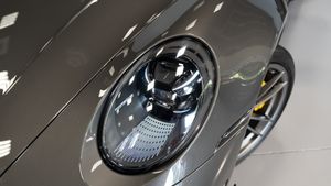 Porsche 911 Turbo S - Foto 38