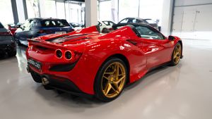 Ferrari F8 Spider - Foto 18