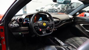 Ferrari F8 Spider - Foto 22