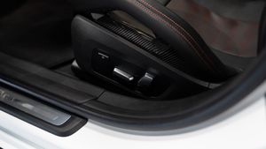 BMW Serie 3 M3 CS - Foto 32