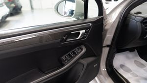 Porsche Macan Turbo - Foto 31