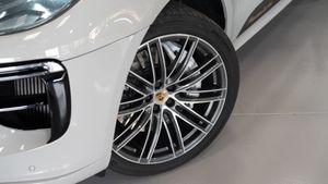 Porsche Macan Turbo - Foto 35