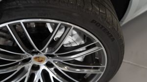 Porsche Macan Turbo - Foto 39