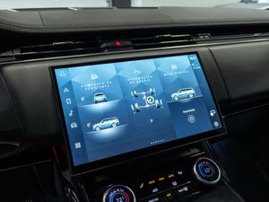 Land-Rover Range Rover Sport Dynamic SE - Foto 15