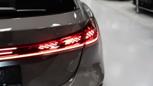 Audi A5 RS 5 Avant eHybrid - Foto 17
