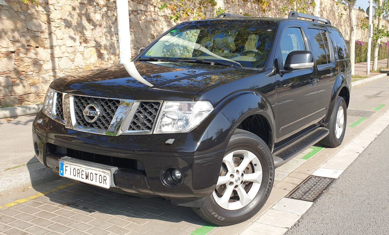 Nissan Pathfinder 2.5DCI 171CV LE AUTO 7 PLAZAS 5 P   - Foto 1