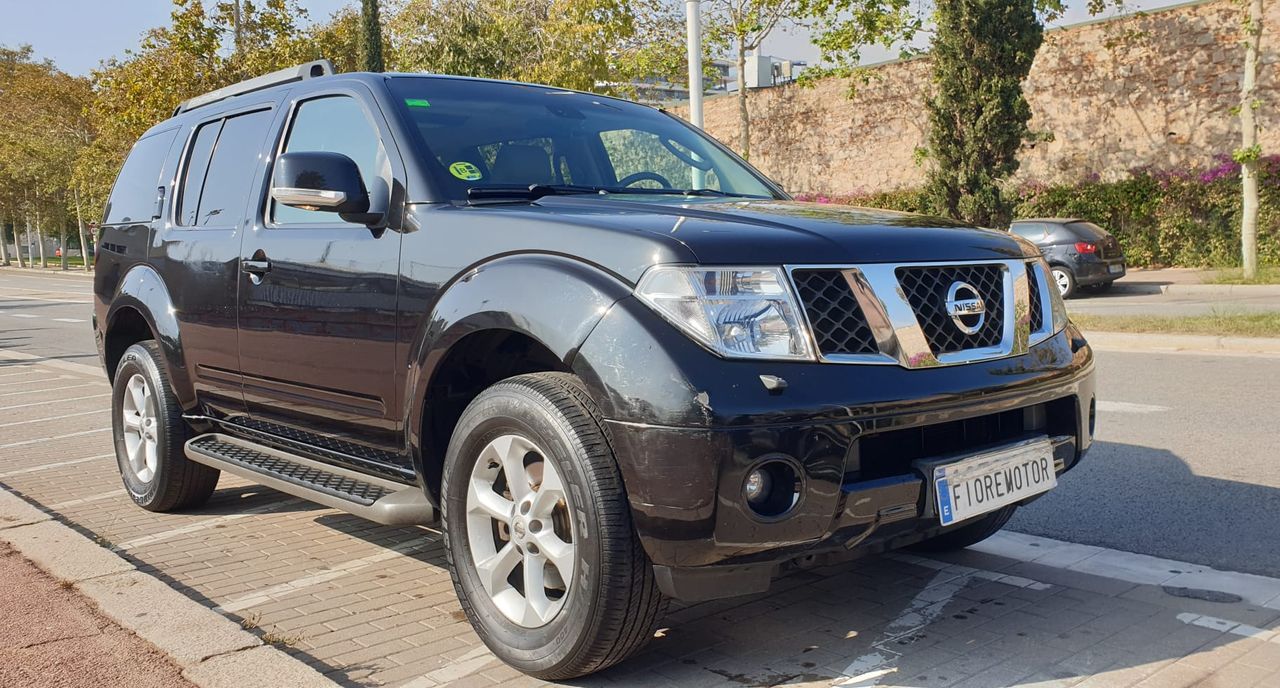 Nissan Pathfinder 2.5DCI 171CV LE AUTO 7 PLAZAS 5 P   - Foto 1