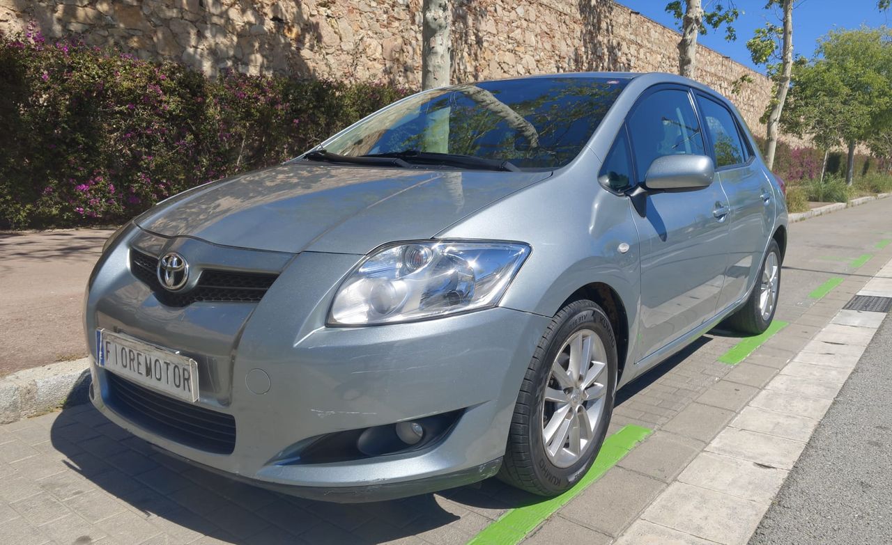 Toyota Auris 1.4 D4D ACTIVE   - Foto 1