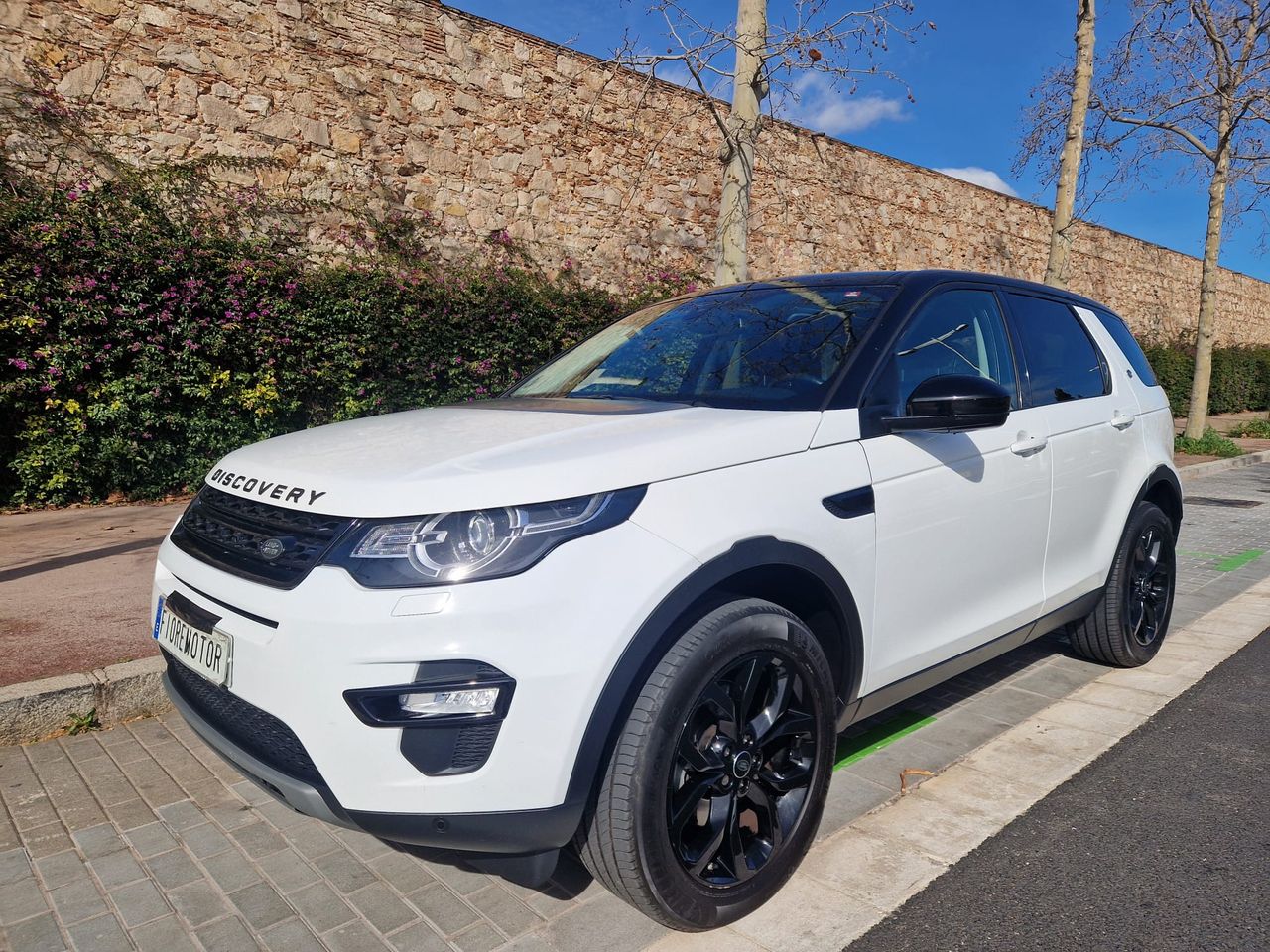 Land-Rover Discovery Sport 2.0 180CV 4X4 AUTOMATICO C LEVAS  - Foto 1