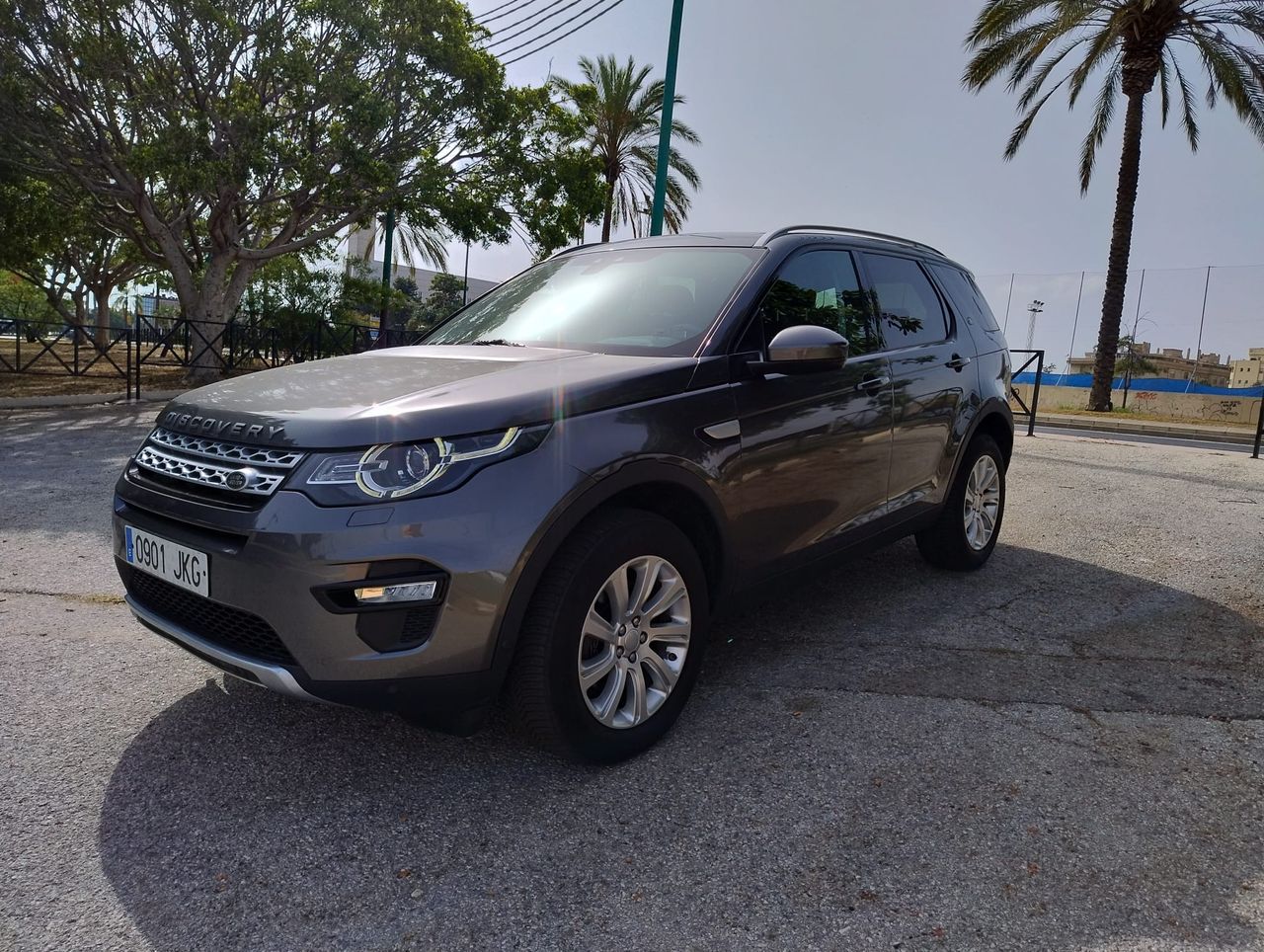 Land-Rover Discovery Sport 2.0 TD4 150CV 4X2 HSE   - Foto 1