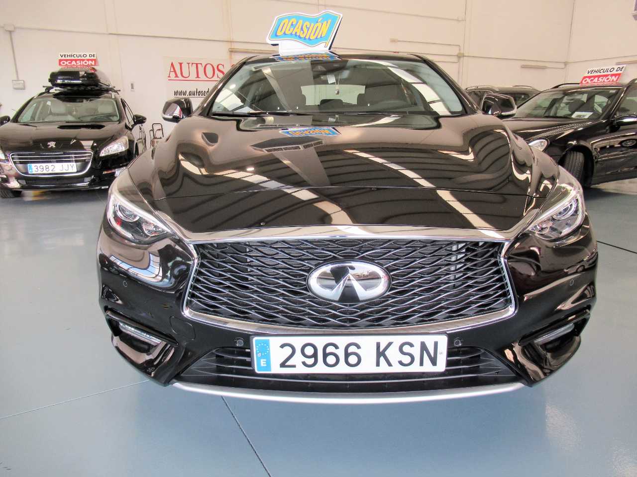 Infiniti Q30 1.6TC Premium Tech 7DCT AUTOMATICO KM 0 UN SOLO PROPIETARIO, CERTIFICADO DE KM Y CARROCERIA   - Foto 1