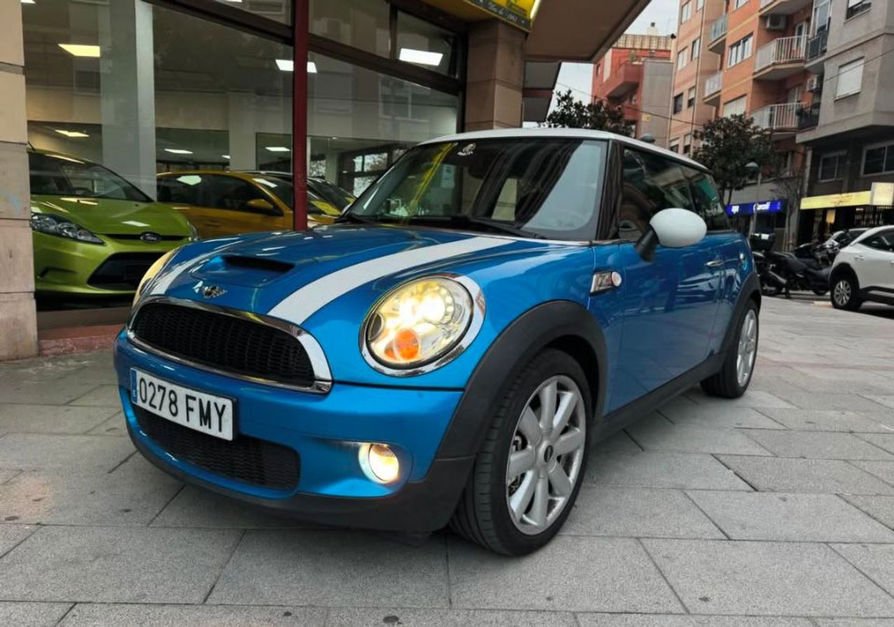 MINI Cooper S 1.8   - Foto 1