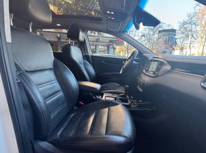 Kia Sorento EMOTION 4X4 - Foto 6