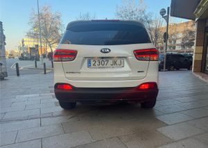 Kia Sorento 2.2 CRDi Emotion 4x4 7 plazas Aut. - Foto 12