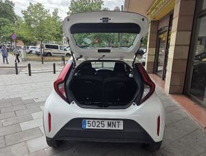 Toyota Aygo X Cross Chic 2024 - Foto 6