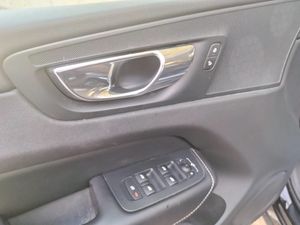 Volvo XC-60 2.0 D3 R-DESIGN   - Foto 11