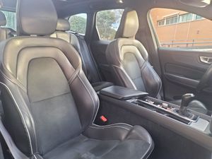 Volvo XC-60 2.0 D3 R-DESIGN   - Foto 19