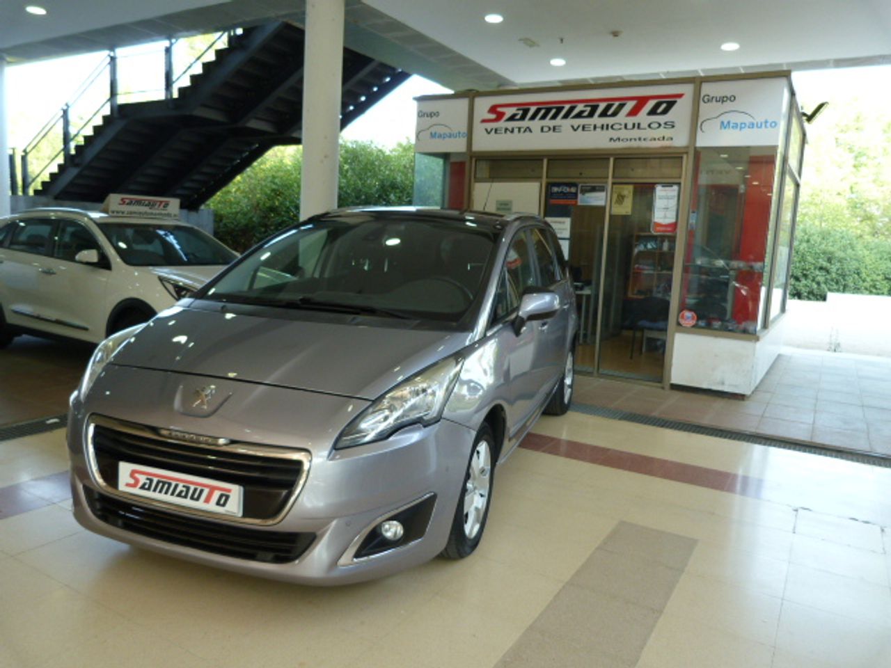 Peugeot 5008 5008 Allure 1.6 BlueHDi 88KW 120CV 5p. un solo propietario, kilómetros garantizados   - Foto 1