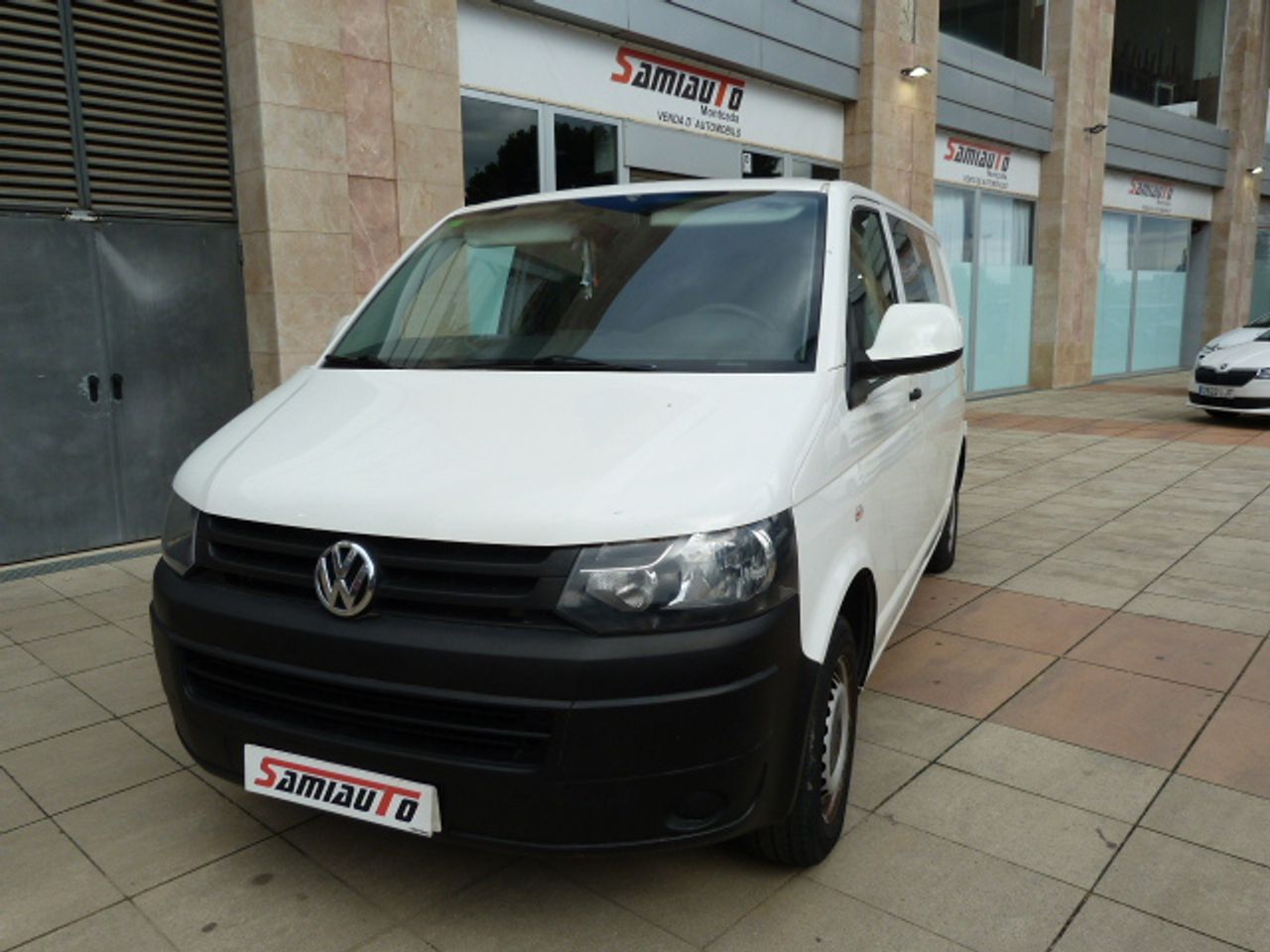 Volkswagen Transporter VOLKSWAGEN Transporter Kombi Corto T.Medio 2.0 TDI 140cv 2.8T muy muy bien cuidado, kilómetros garantizados  - Foto 1