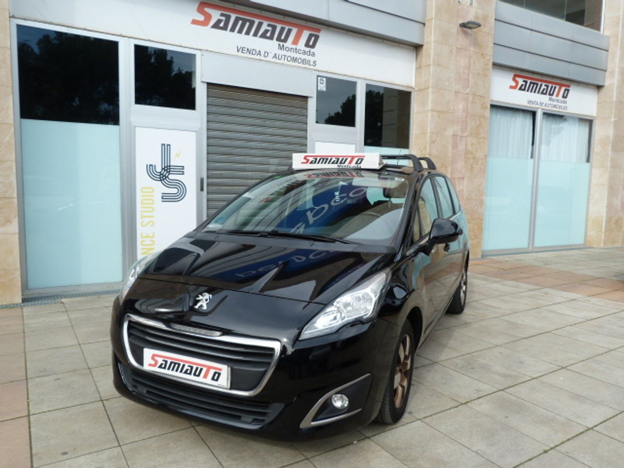 Peugeot 5008 5008 Active 1.6 BlueHDi 120 FAP un solo propietario, kilómetros garantizados   - Foto 1