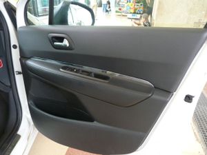 Peugeot 5008 Sport Pack 1.6 THP 156 muy muy bien cuidado, kilómetros garantizados - Foto 8