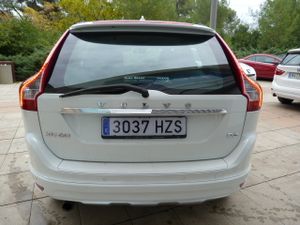 Volvo XC60 D3 Momentum muy muy bien cuidado, kilómetros garantizados - Foto 10