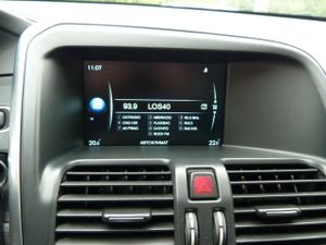 Volvo XC60 D3 Momentum muy muy bien cuidado, kilómetros garantizados - Foto 27