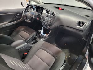 Kia Ceed pro_cee'd 1.6 CRDi VGT 110 CV Concept un solo propietario, kilómetros garantizados - Foto 6