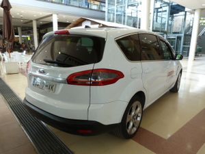 Ford S Max S-MAX 2.0 TDCi Titanium 140 CV 7 PLAZAS muy muy bien cuidado, kilómetros garantizados - Foto 18