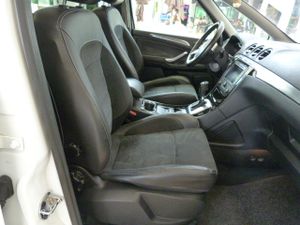 Ford S Max S-MAX 2.0 TDCi Titanium 140 CV 7 PLAZAS muy muy bien cuidado, kilómetros garantizados - Foto 10