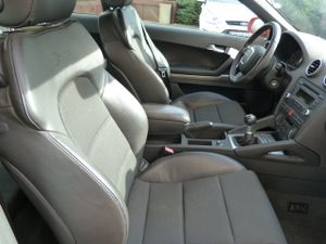 Audi A3 Ambiente 2.0 TDI 140 CV DPF un solo propietario, kilómetros garantizados - Foto 8