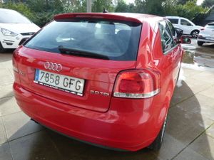 Audi A3 Ambiente 2.0 TDI 140 CV DPF un solo propietario, kilómetros garantizados - Foto 11