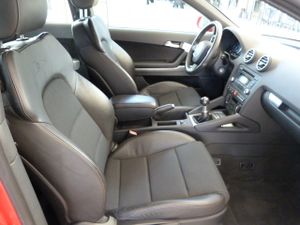 Audi A3 Ambiente 2.0 TDI 140 CV DPF un solo propietario, kilómetros garantizados - Foto 14